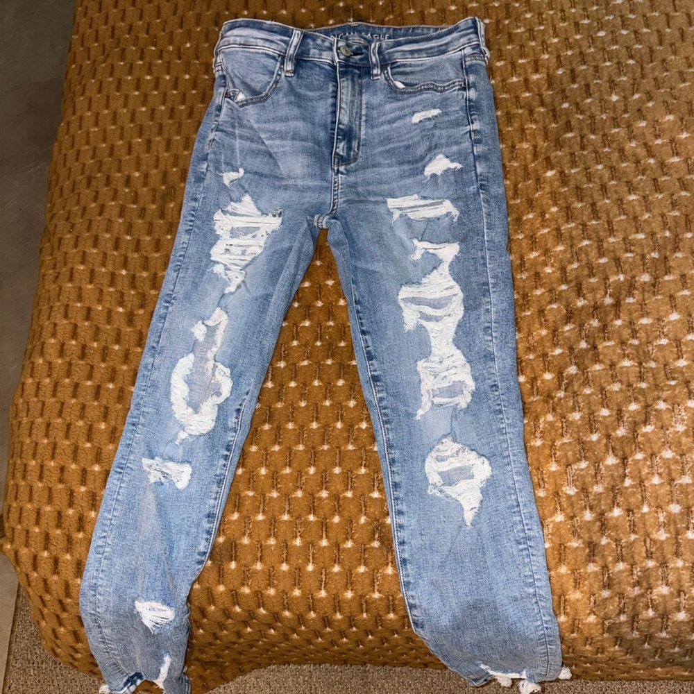 American Eagle Outfitters Light Blue Distressed skinny Jeans